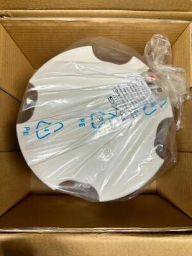 8" ENCLOSED SPEAKER