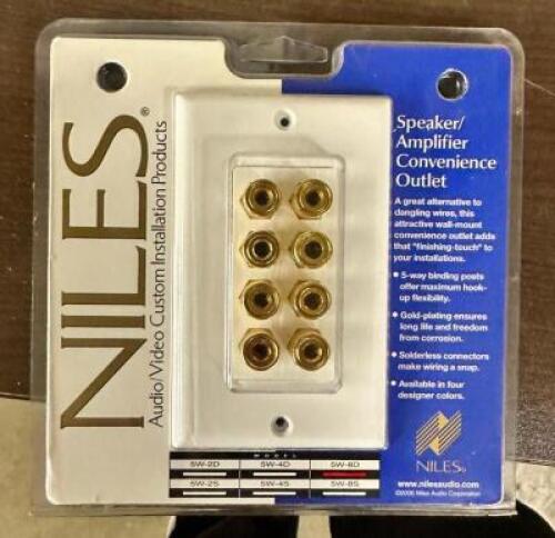 (8) - SPEAKER AMPLIFIER CONVENIENCE OUTLET
