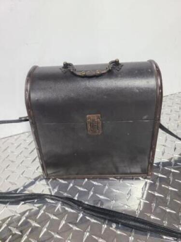 DESCRIPTION: (1) STORAGE BOX QTY: 1
