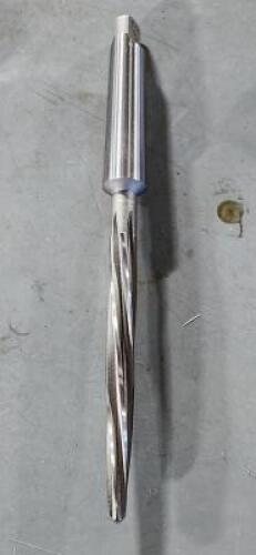 DESCRIPTION: (1) HSS BRIDGE REAMER BRAND/MODEL: VC 02360287 SIZE: 7/16" DIA 4-3/8" FLUTE LENGTH RETAIL$: $61.02 QTY: 1