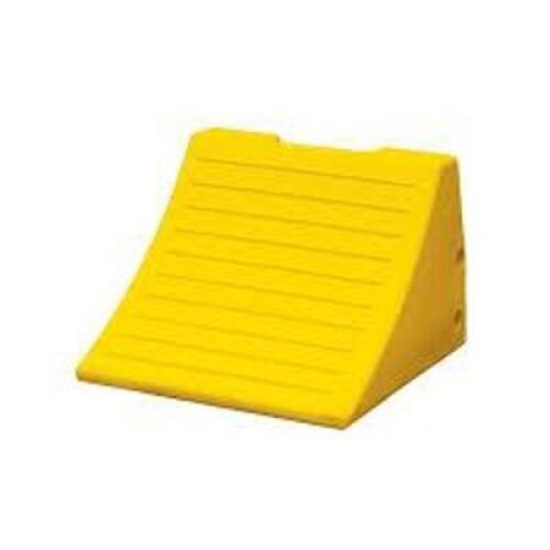 DESCRIPTION: (1) WHEEL CHOCK BRAND/MODEL: CHECKERS #MC3009 INFORMATION: YELLOW RETAIL$: $60.00 EA QTY: 1