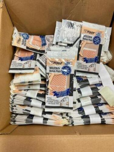 BOX FULL OF MOLESKIN BLISTER PREVENTERS