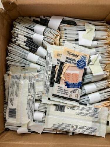 BOX FULL OF MOLESKIN BLISTER PREVENTERS