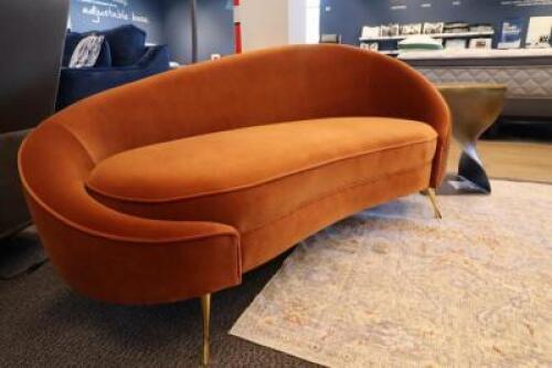 UMBER CHAISE