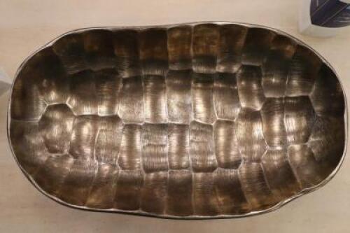 DECORATIVE TRAY