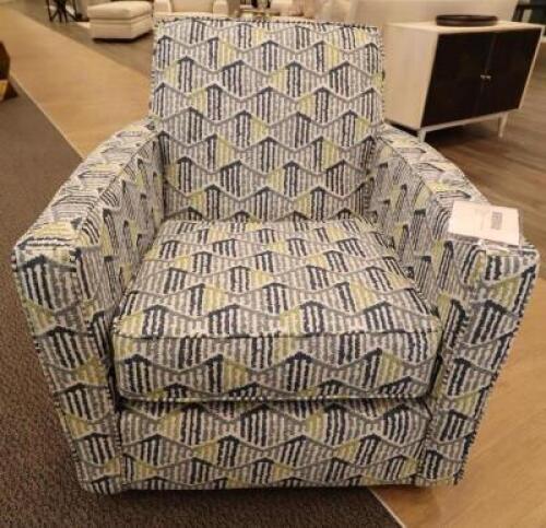ACCENT CHAIR