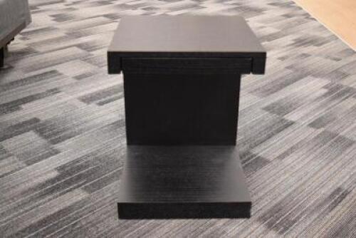 ACCENT TABLES