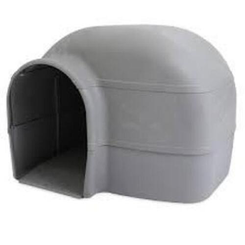 DESCRIPTION: (1) DOG IGLOO OUTDOOR HOUSE BRAND/MODEL: OUTBACK INFORMATION: WHITE SIZE: LARGE RETAIL$: $111.00 EA QTY: 1