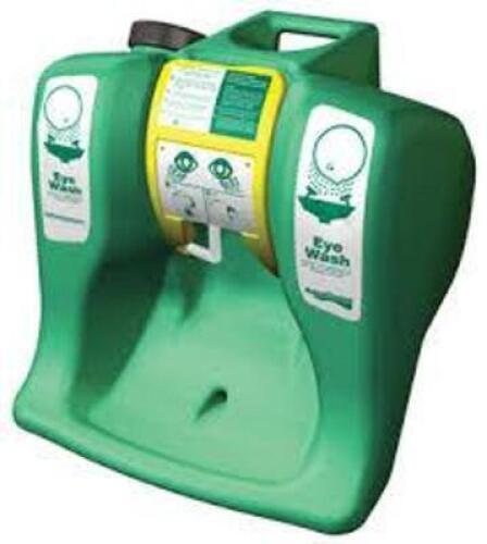 DESCRIPTION: (1) PORTABLE EYE WASH UNIT BRAND/MODEL: GUARDIAN #2LVL4 INFORMATION: GREEN SIZE: 16 GAL CAPACITY RETAIL$: $371.98 EA QTY: 1
