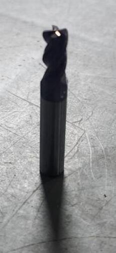 DESCRIPTION: (2) SOLID CARBIDE CORNER RADIUS END MILL BRAND/MODEL: MA FORD 121262 SIZE: 7mm DIA 12.7mm LOC 8mm SD RETAIL$: $49.48 QTY: 2