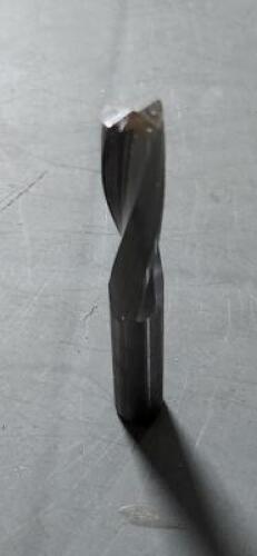 DESCRIPTION: (3) SOLID CARBIDE DRILL BITS BRAND/MODEL: KENNAMETAL 6013897 RETAIL$: $38.75 QTY: 3