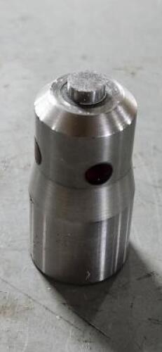 DESCRIPTION: (1) BATTERY POWERED HEIGHT OFFSET GAUGE BRAND/MODEL: VC 06499446 SIZE: 1" OAW X 2" OAL RETAIL$: $204.70 QTY: 1