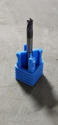 DESCRIPTION: (4) SOLID CARBIDE SQ END MILL BRAND/MODEL: SGS 09260 SIZE: .1200" DIA 0.15" RAD RETAIL$: $94.65 QTY: 4