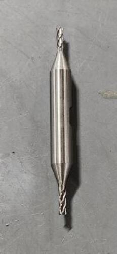 DESCRIPTION: (1) HSS DE SQ END MILL BRAND/MODEL: VC 01705086 SIZE: 1/8" DIA 3/8" LOC QTY: 1