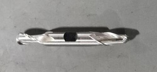DESCRIPTION: (1)HSS DE BALL END MILL BRAND/MODEL: HERTEL 41115916 SIZE: $77.44 RETAIL$: 7/16" 13/16" LOC QTY: 1