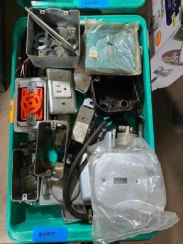 DESCRIPTION: (1) TRAY OF MISC ITEMS INFORMATION: TRAY NOT INCLUDED QTY: 1