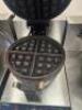 VEVOR COMMERCIAL WAFFLE MAKER. - 2
