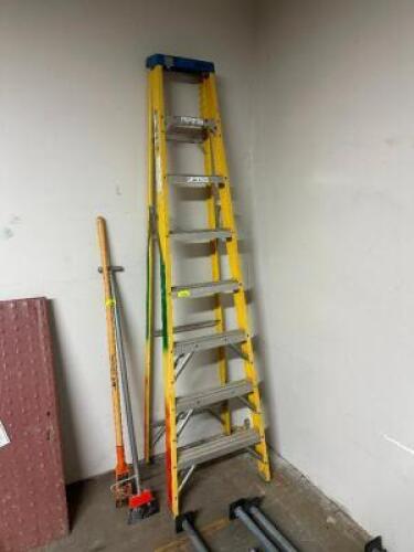 8 FT. LADDER