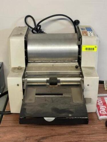 WOOD PLANER