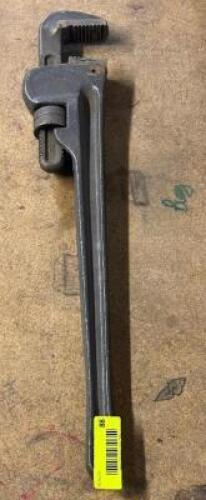 PIPE WRENCH