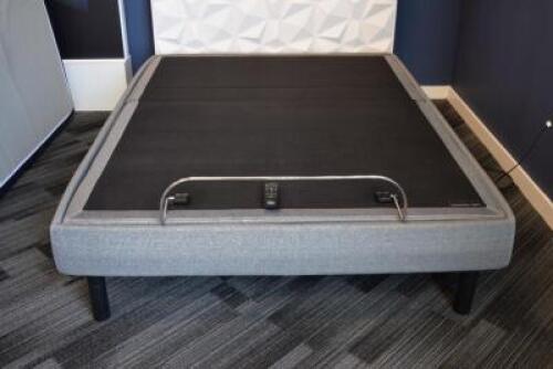 ADJUSTABLE BASE