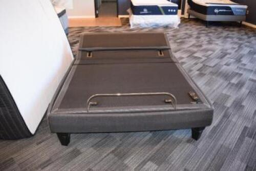 ADJUSTABLE BASE
