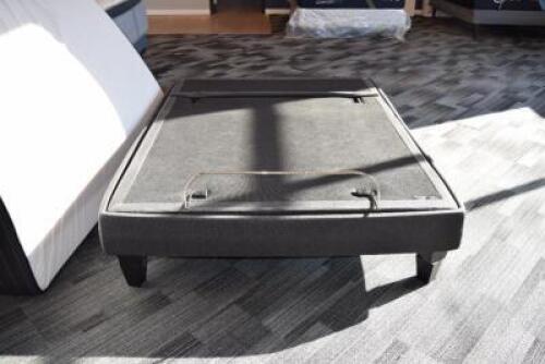 ADJUSTABLE BASE