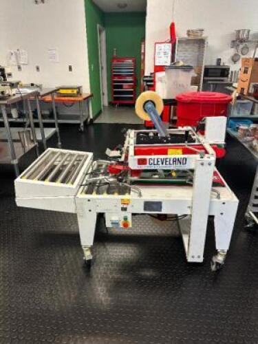 SEMI AUTOMATIC CARTON SEALING MACHINE WITH ACCESSORIES
