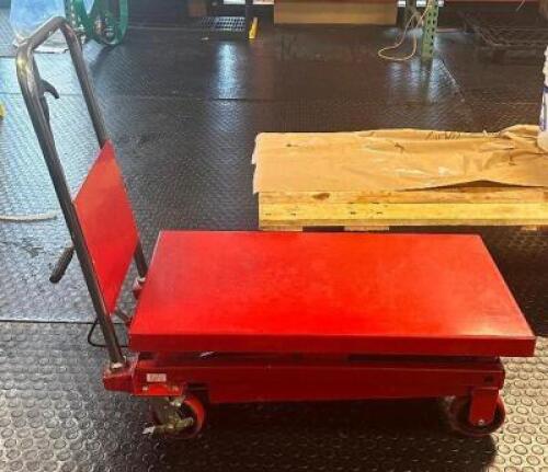 LIFT TABLE