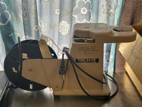TACH IT LABEL APPLICATOR MACHINE WITH ACCESSORIES