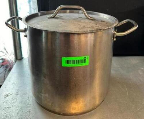 DESCRIPTION: STOCK POT WITH LID SIZE: 11.5"X10" QTY: 1