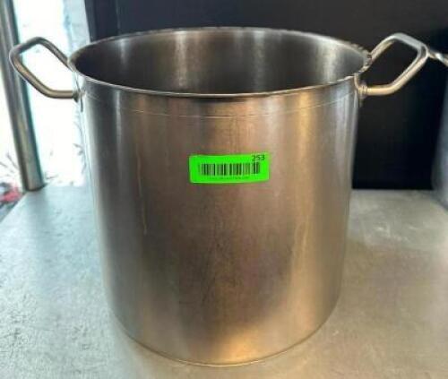 DESCRIPTION: STOCK POT SIZE: 12"X12" QTY: 1