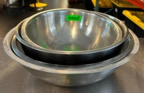 DESCRIPTION: (4) STAINLESS MIXING BOWLS QTY: 4