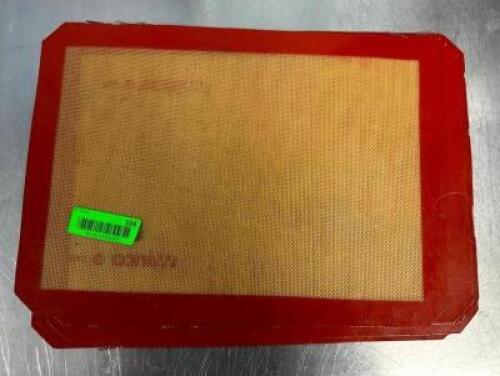 DESCRIPTION: (6) SILICONE BAKING SHEETS QTY: 6