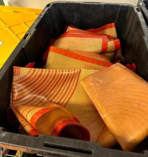 DESCRIPTION: BIN OF SILICONE BAKING MATS QTY: 1