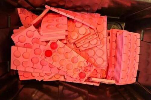DESCRIPTION: BIN OF SILICONE CANDY MOLDS QTY: 1