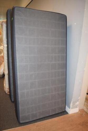 SERTA TWIN BOXSPRING