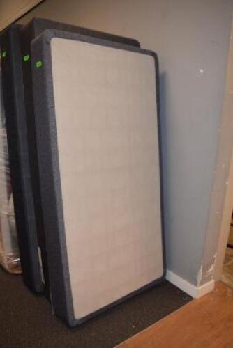 SERTA TWIN BOXSPRING