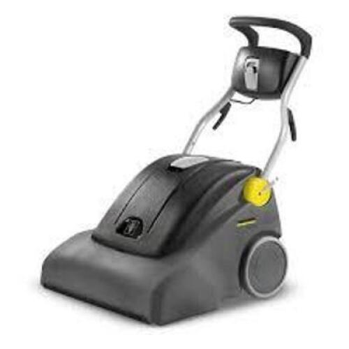 DESCRIPTION: (1) WIDE AREA INDUSTRIAL VACUUMBRAND/MODEL: KARCHER #CV66INFORMATION: GRAY, 13.7QT DEBRIS BAG, 0.5 HP, 26" CLEANING PATHSIZE:&nbsp;51.5 x 30.5 x 44 inRETAIL$: $6290.00 EAQTY: 1