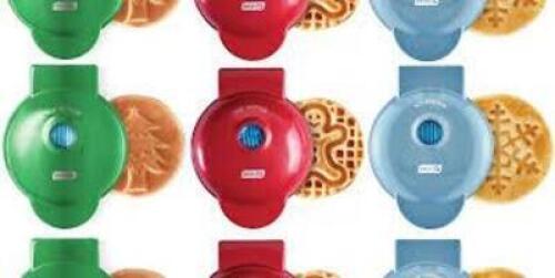 DESCRIPTION: (2) MINI WAFFLE MAKER BRAND/MODEL: DASH D INFORMATION: SNOWFLAKE AND CHRISTMAS TREE QTY: 2