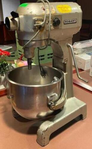 HOBART A-200T COMMERCIAL 20 QT. MIXER WITH BOWL AND ATTACHMENT