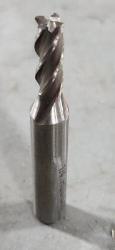 DESCRIPTION: (2) COBALT SQ END MILL BRAND/MODEL: VC 01881168 SIZE: 1/4" DIA 5/8"; LOC QTY: 2
