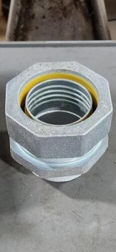 DESCRIPTION: (1) LIQUID TIGHT CONDUIT CONNECTOR BRAND/MODEL: COOPER CROUSE-HINDS SIZE: 2-1/2" RETAIL$: $290.35 QTY: 1