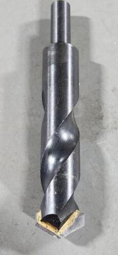 DESCRIPTION: (1) REDUCED SHANK MASONRY DRILL BIT BRAND/MODEL: MADE IN USA 71250641 SIZE: 1" ID 1/2" SD RETAIL$: $28.54 QTY: 1