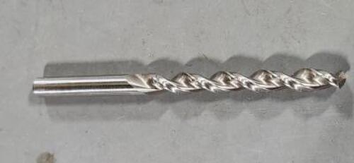 DESCRIPTION: (1) COBALT JOBBER DRILL BIT BRAND/MODEL: ACCUPRO 05599535 SIZE: 5/16" QTY: 1
