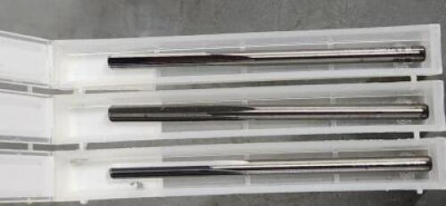 DESCRIPTION: (5) SOLID CARBDIE CHUCKING REAMER BRAND/MODEL: MA FORD 27013530 SIZE: 0.1353" RETAIL$: $197.70 QTY: 5