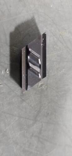 DESCRIPTION: (10) CARBIDE PROFILING INSERTS BRAND/MODEL: KENNAMETAL NPL5M02 RETAIL$: $194.90 QTY: 10