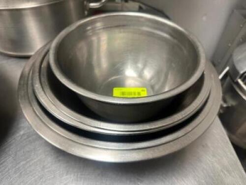 DESCRIPTION (6) PIECE STAINLESS MIXING BOWL SET. THIS LOT IS: SOLD BY THE PIECE LOCATION KITCHEN QTY 6