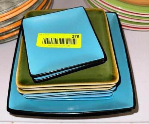ASSORTED SIZED PLATES