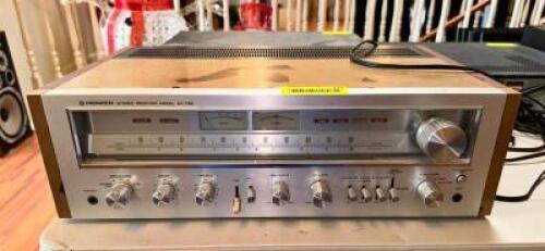 PIONEER STEREO RECIEVER
